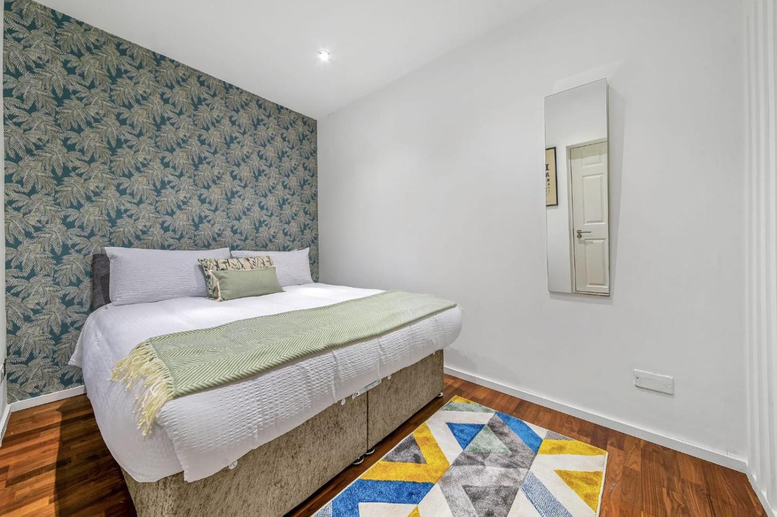 Stylish Basement Flat With Patio Near Edgware Road & 6mins Walk To Marble Arch Station Appartamento